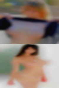 5'9 older women Blue eyes naked blond hair.